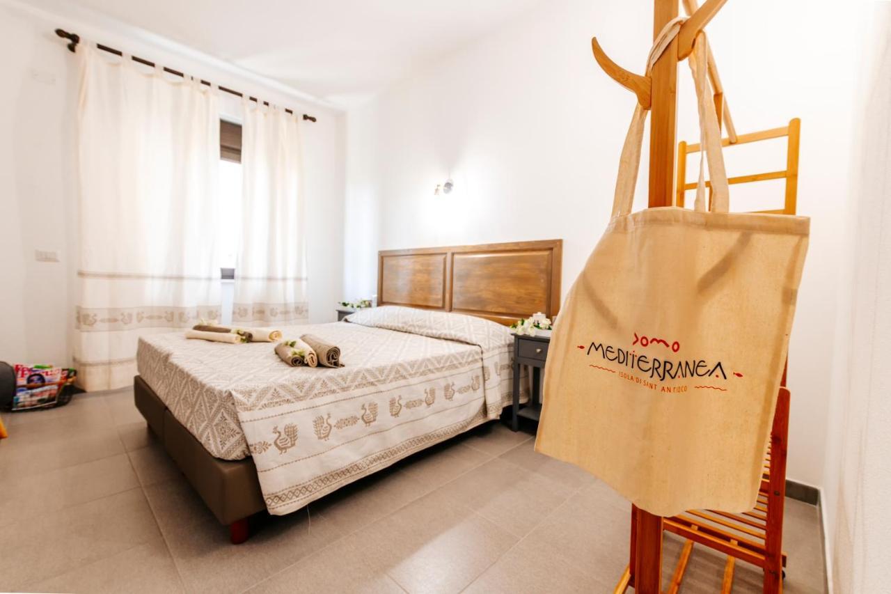 Domo Mediterranea Affittacamere-Guest House SantʼAntìoco Dış mekan fotoğraf